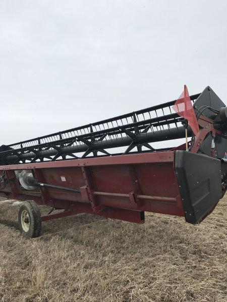 30’ Model 1010 Case IH straight head