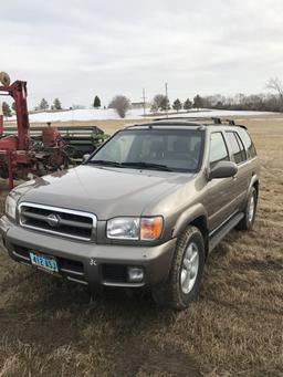 2001 Nissan 4WD Pathfinder