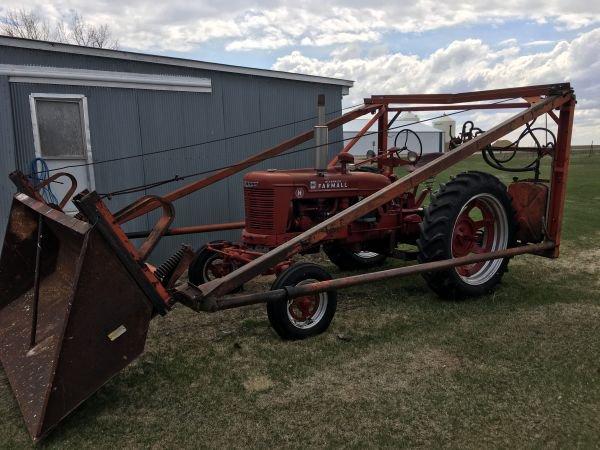 IH McCormick Farm All H tractor