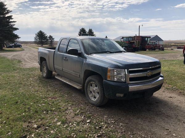 2007 Chevy Silverado Z714WD pickup