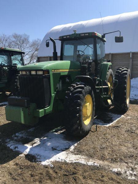 1997 JD 8300 MFD tractor