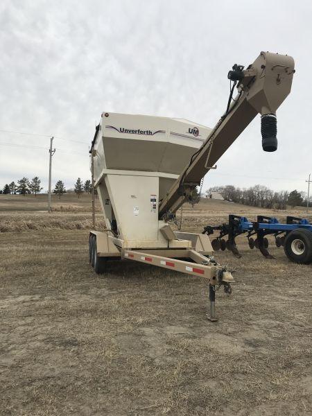 Seed tender, 5hp Honda engine, bumper hitch, nice shape, quite new Seller: 78. Sandy Lies ? New