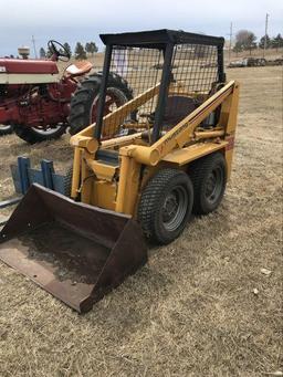 1981 Mustang 320 skid steer, Onan 23hp 2 cylinder, comes w/ bucket & pallet forks, original, not