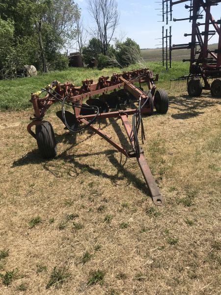 7 bottom Melroe 903 plow