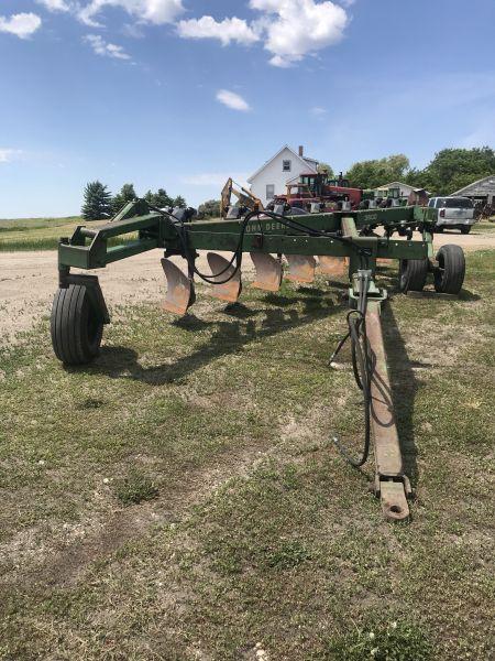 7 x 18 JD 3600 plow