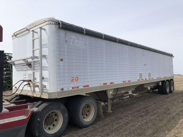 1997 Timpte 43’ hopper trailer