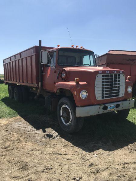 1971 Ford 900 tandem twin screw