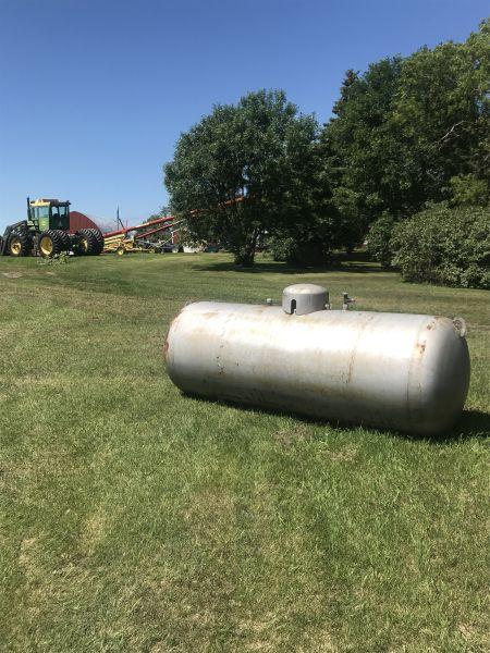 500 gal. propane tank