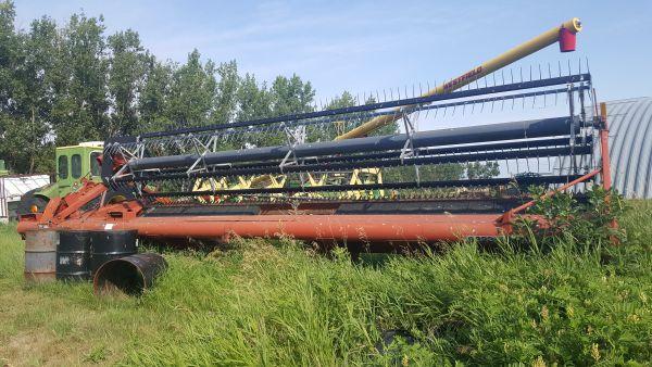 1992 Case 8220 swather, 25’