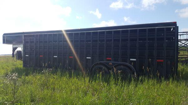 1998 Titan cattle trailer, 24’