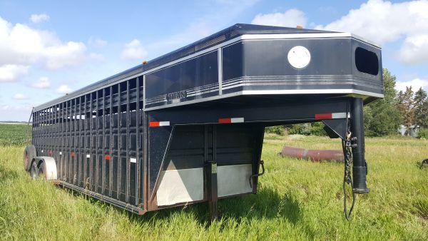 1998 Titan cattle trailer, 24’