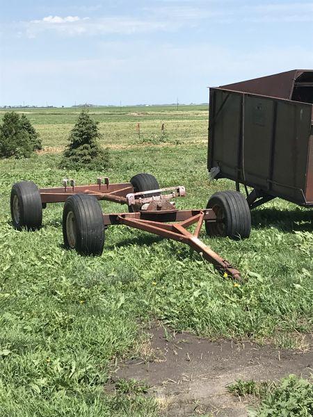 John Blue 10 ton wagon running gear