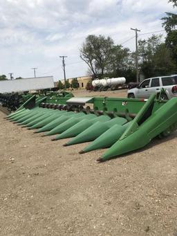 1293 JD 12 row corn head