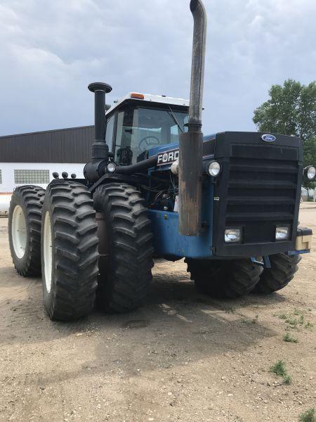 976 Ford Versatile 4WD tractor