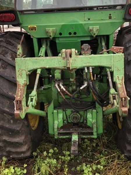 1977 JD 4630 tractor