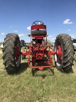 460 IH tractor