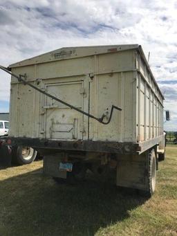 1975 Chevy C65 grain truck