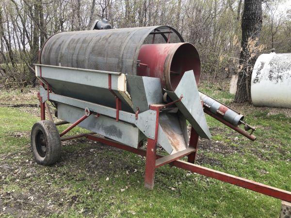 Hutchinson rotary grain cleaner