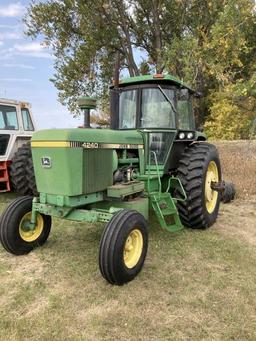 JD 4240 tractor