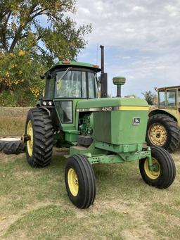 JD 4240 tractor