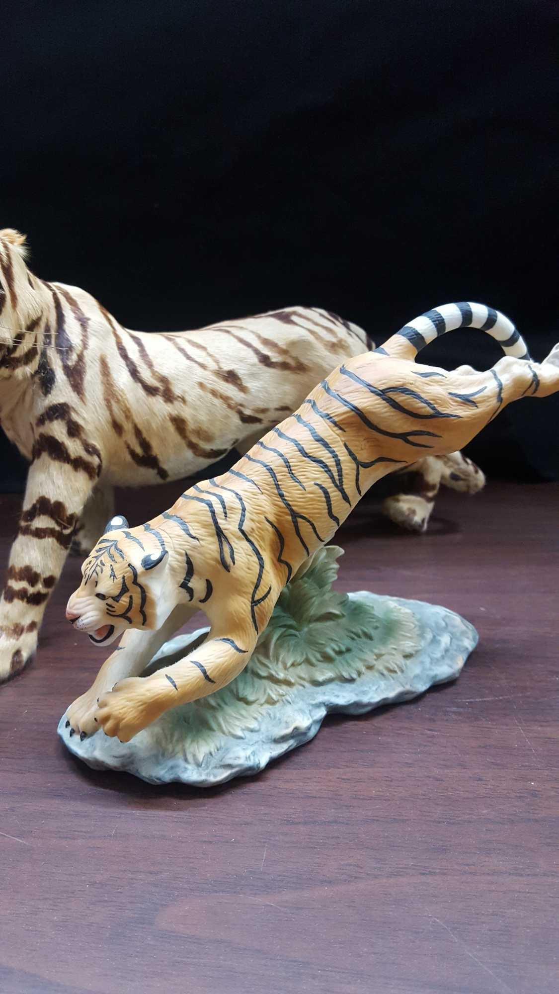 Tiger figurines