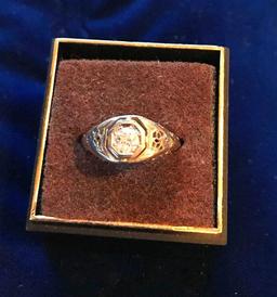 18 karat gold vintage diamond ring