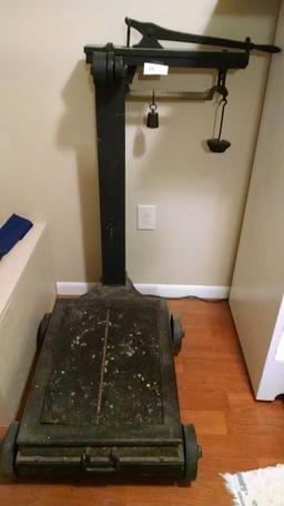 Fairbanks vintage rolling scale