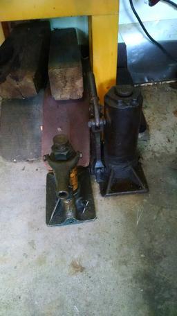 Bottle jacks, grease guns, and more see pictures