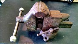 Littlestown three and a half inch Vise