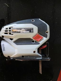 Craftsman palm jig saw with battery and charger