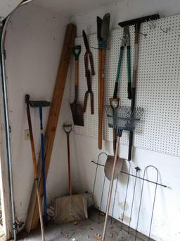 Yard tool lot