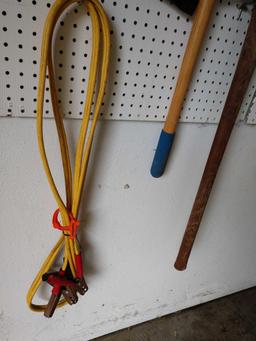 Outdoor lot 2 w/ light, shovel, pickaxe, sledgehammer