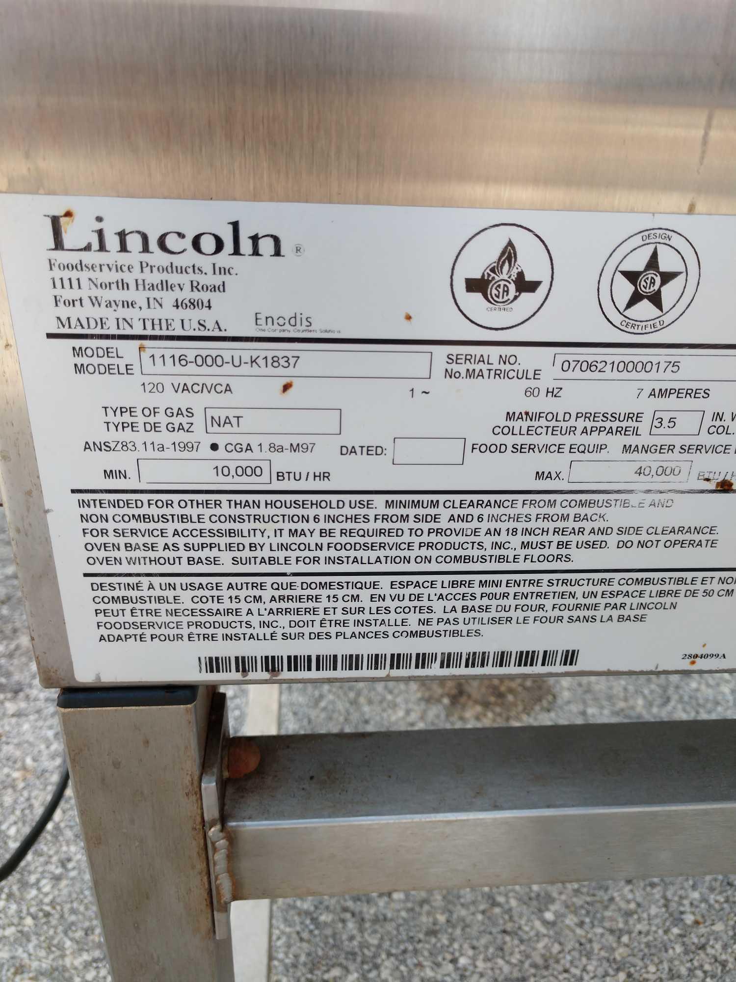 Lincoln commercial pizza oven