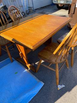 48? x 38? oak kitchen table and chairs