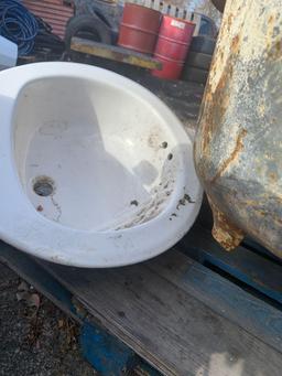 Vintage 59 inch long clawfoot tub