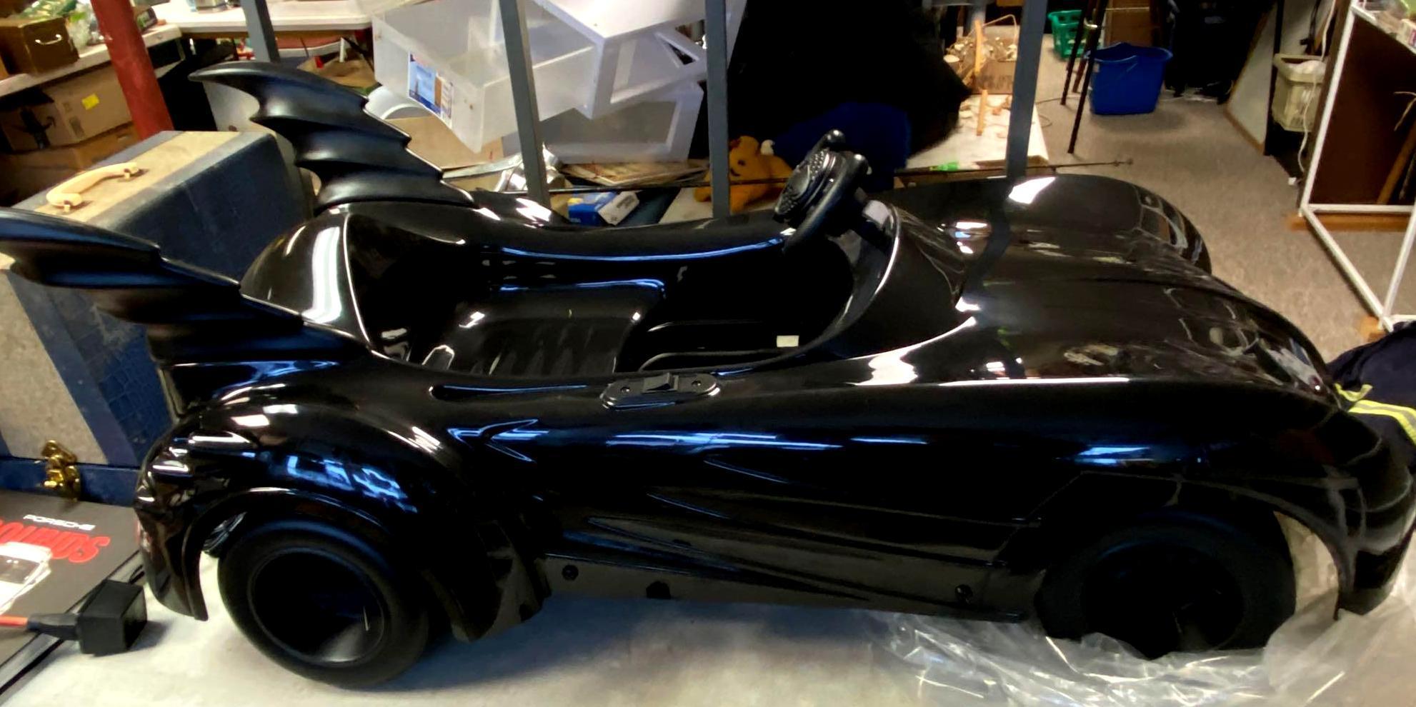 B-1----1997 NOS Batmobile ready to ride