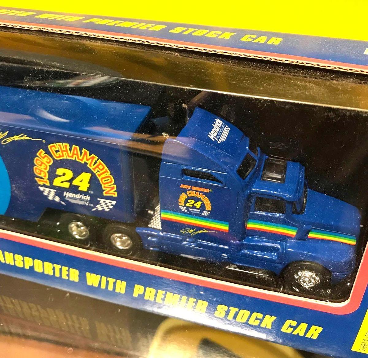 Racing Champions 1995 Jeff Gordon 24 1:64 scale Transporter with premier stock car