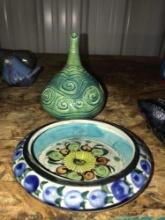 2- pottery dishes