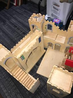 Melissa & Doug folding castle