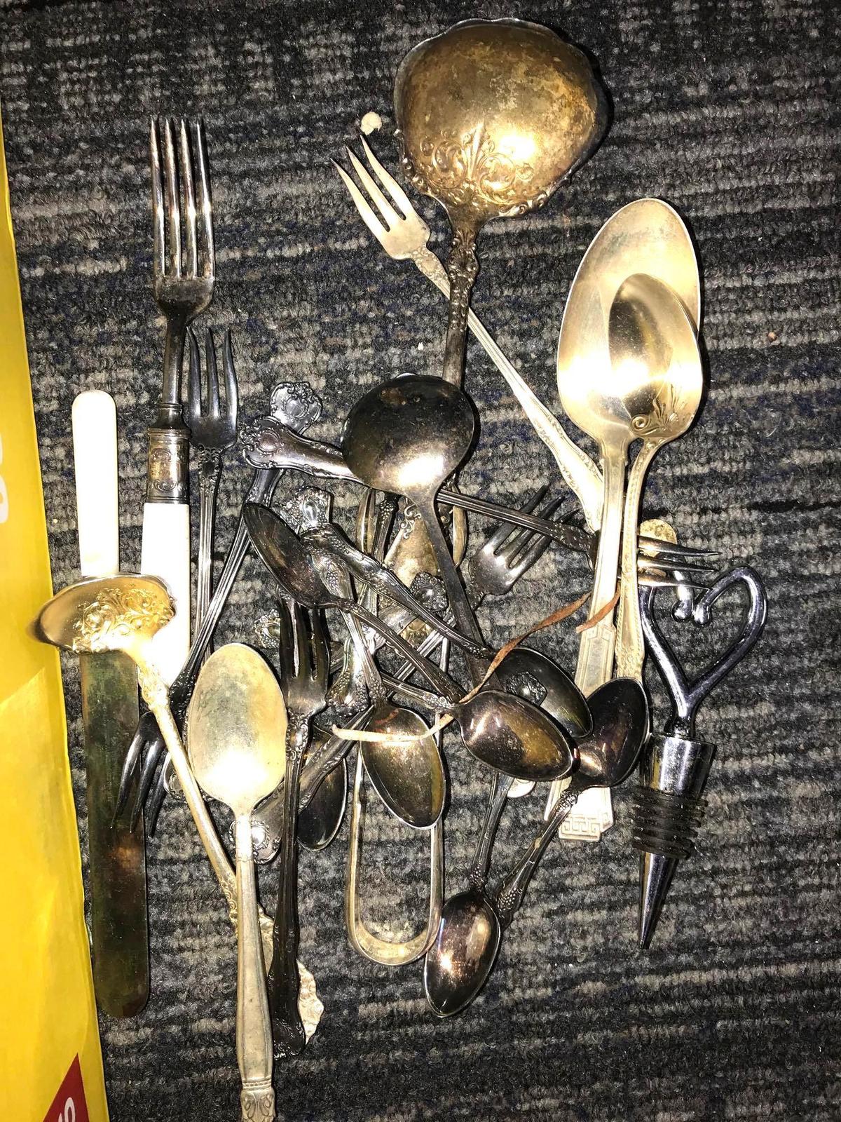 Kitchen utensils/Silverplated silverware