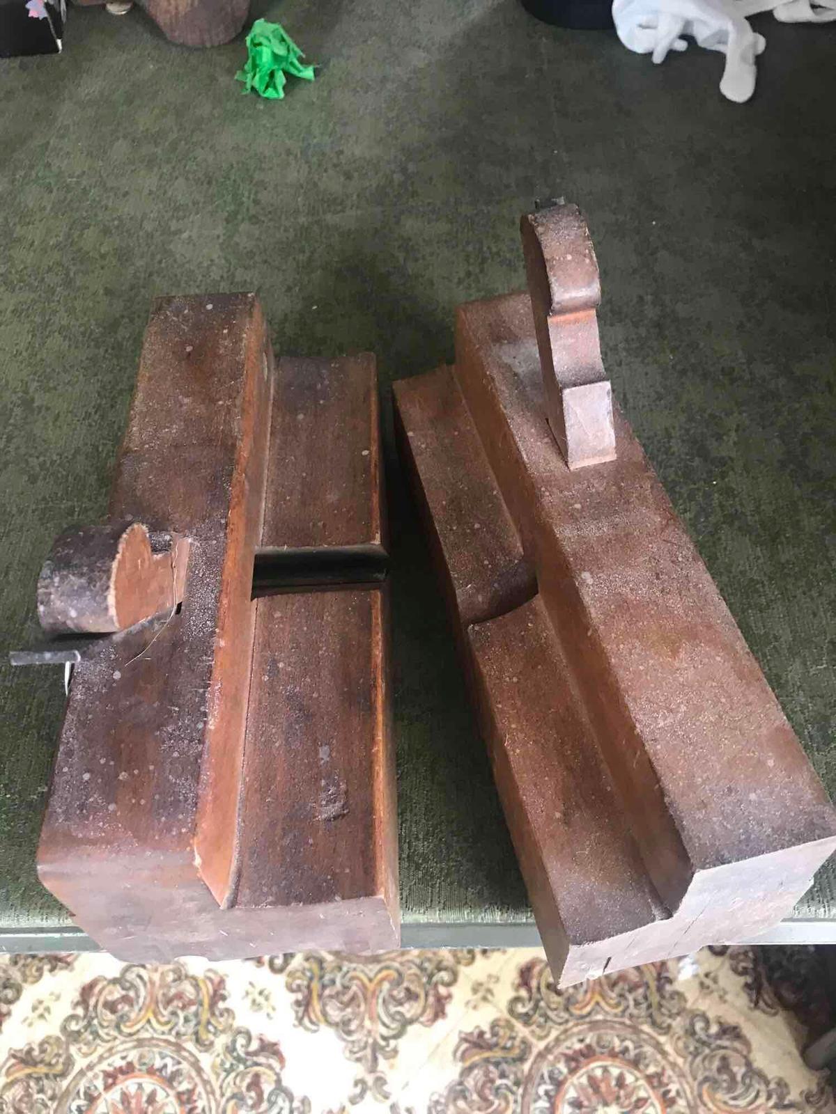 2- vintage wood planes