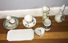 Vases/cups/saucers