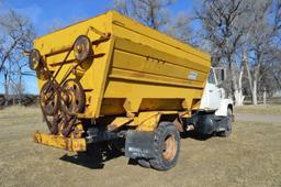 Ford 800 Truck w/ Mohrlang Box, Model 14FM, Scale, 16ft