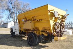 Ford 800 Truck w/ Mohrlang Box, Model 14FM, Scale, 16ft