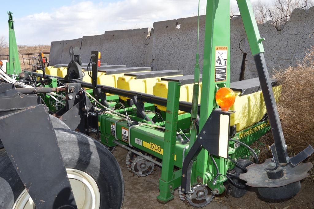 2010 Schlagel 8 Row Planter Combo