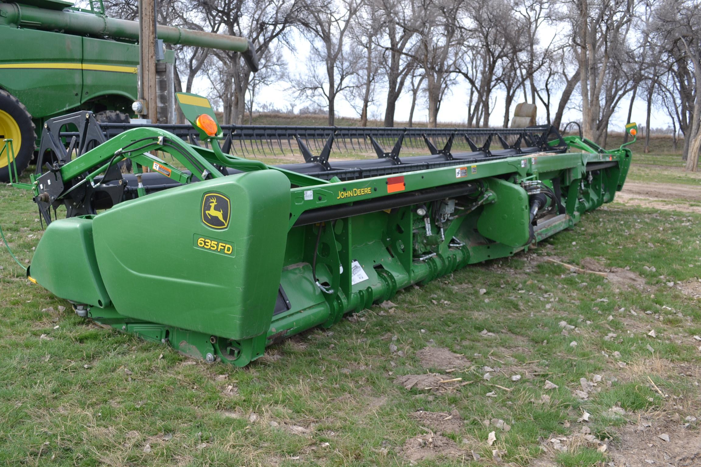 2014 John Deere 635FD, Flexible Draper Head,