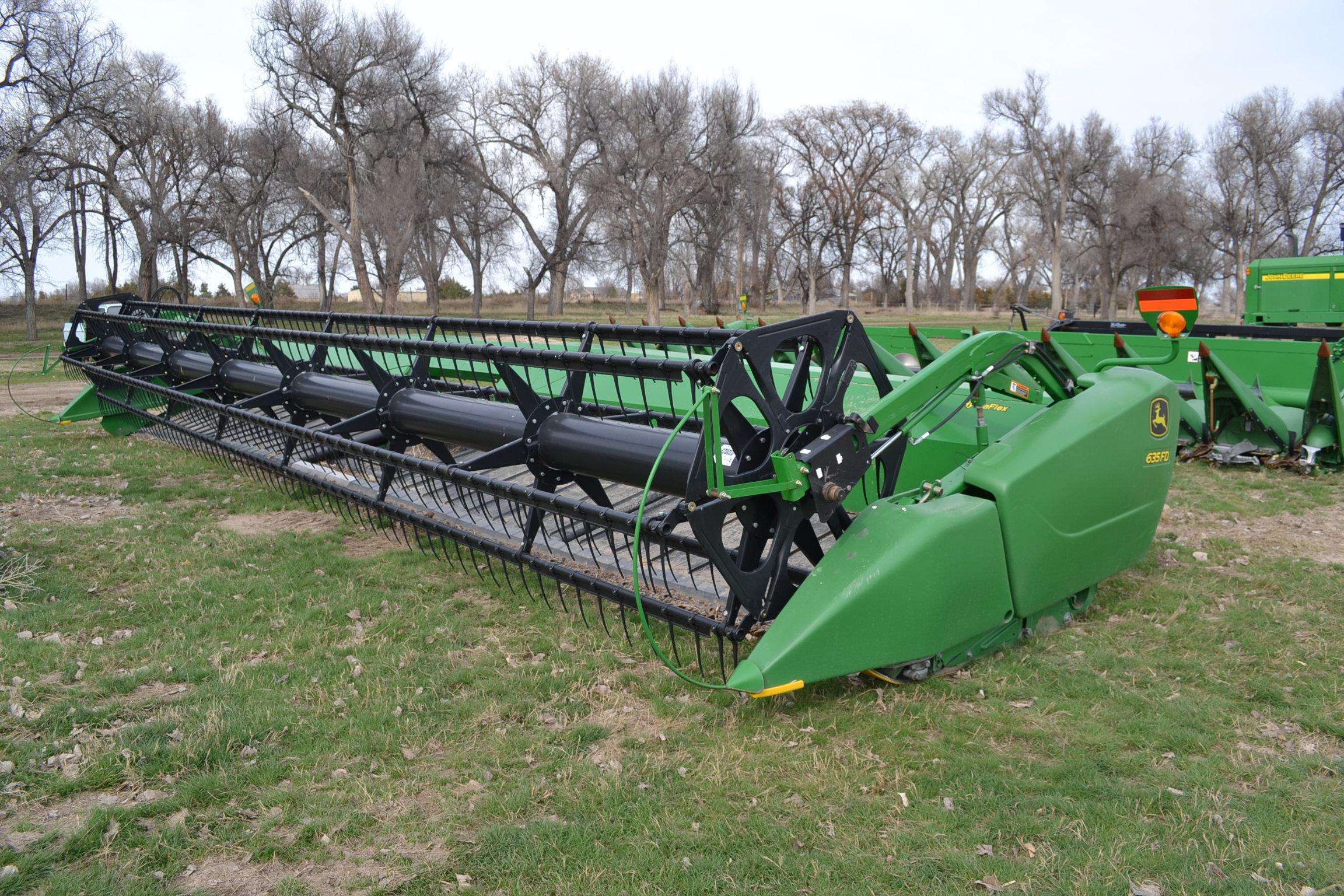 2014 John Deere 635FD, Flexible Draper Head,