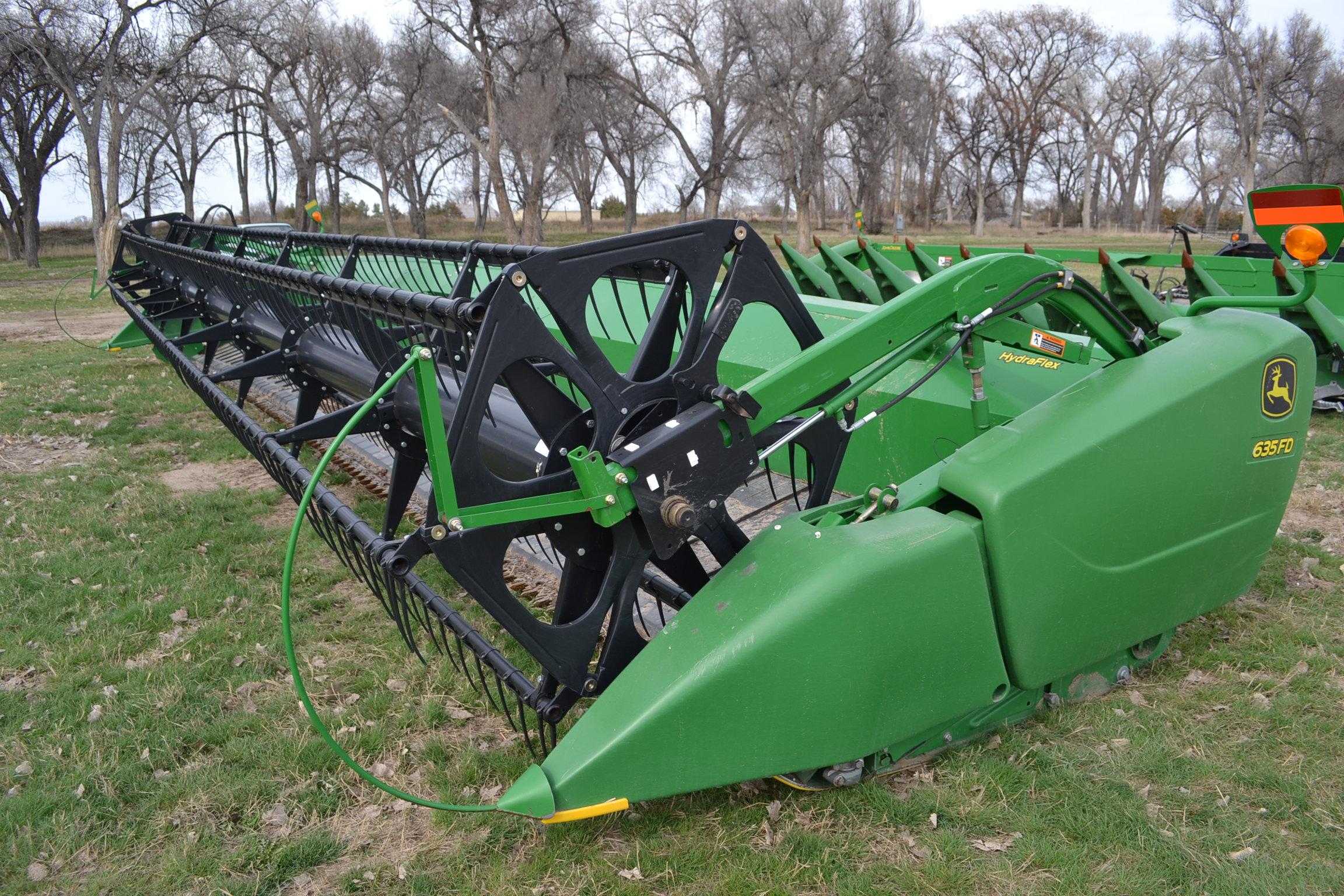 2014 John Deere 635FD, Flexible Draper Head,