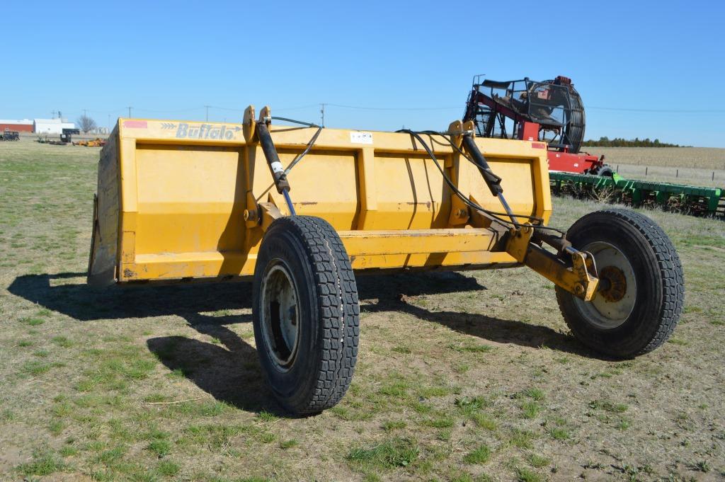 Buffalo Feedlot Scraper 14ft, Hyd. Tilt