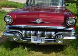 1957 Pontiac Star Chief, 4 Door